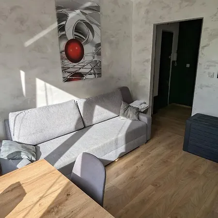 Kalwaryjska Spot Apartment In A Good Location-3
